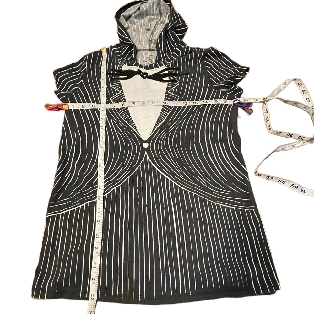 Disney’s Jack Skellington Nightmare‎ before Christmas shirt size medium 7/9